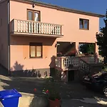 Apartamento Ante And Dijana *
