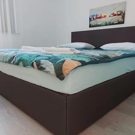 Ante And Dijana * 스타리그라드 파클레니차