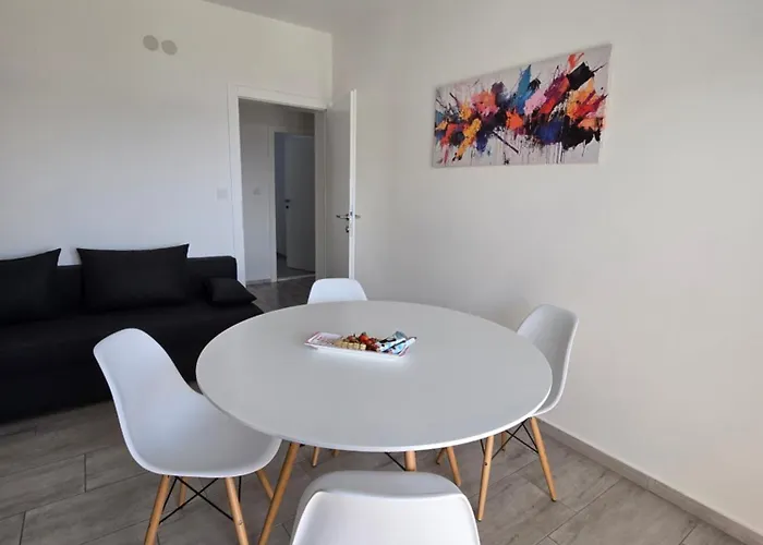 Ante And Dijana 아파트 *