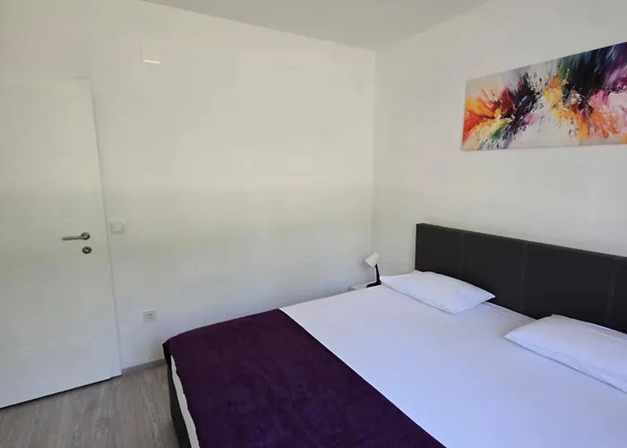 Ante And Dijana * 스타리그라드 파클레니차