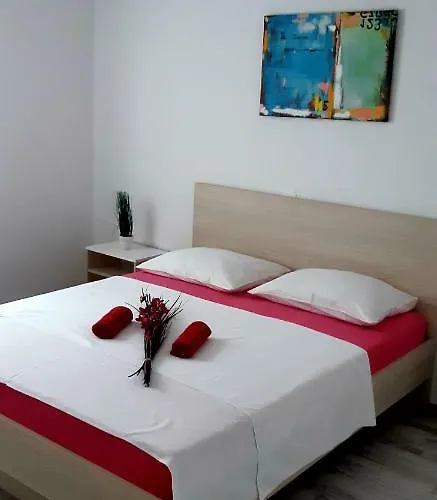 Ante And Dijana 스타리그라드 파클레니차