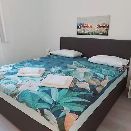 Apartment Apartment Ante And Dijana Starigrad Paklenica