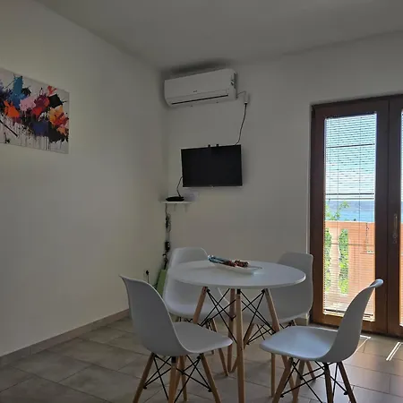Apartment Ante And Dijana * Starigrad Paklenica