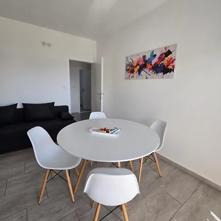 Apartment Ante And Dijana Apartment *