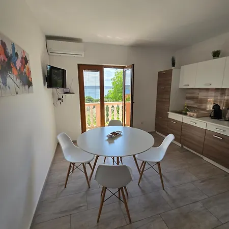 Apartment Ante And Dijana * Starigrad Paklenica