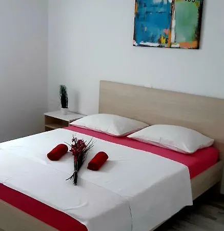 Apartment Ante And Dijana Starigrad Paklenica